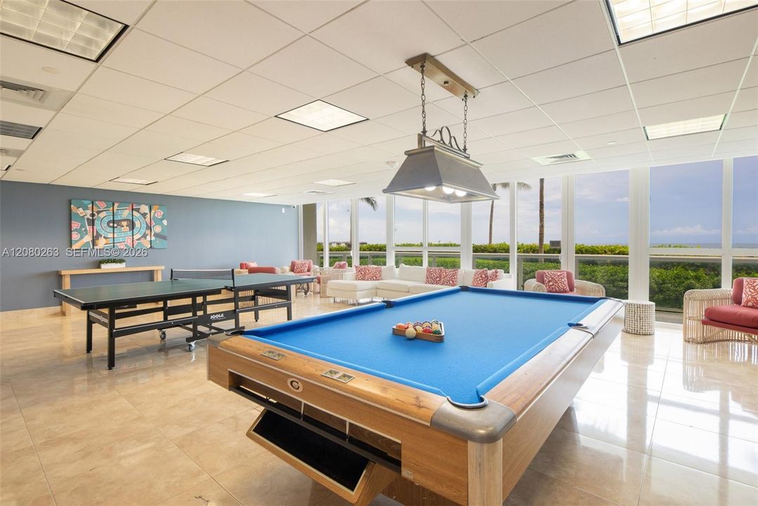 For Sale: $1,850,000 (3 beds, 3 baths, 2020 Square Feet)