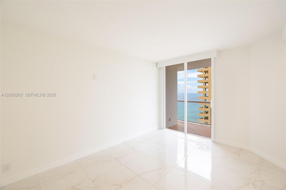 For Sale: $1,850,000 (3 beds, 3 baths, 2020 Square Feet)