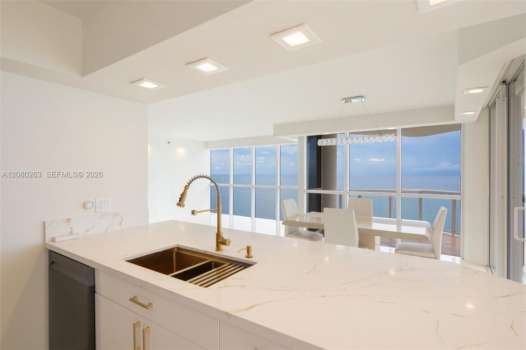 For Sale: $1,850,000 (3 beds, 3 baths, 2020 Square Feet)
