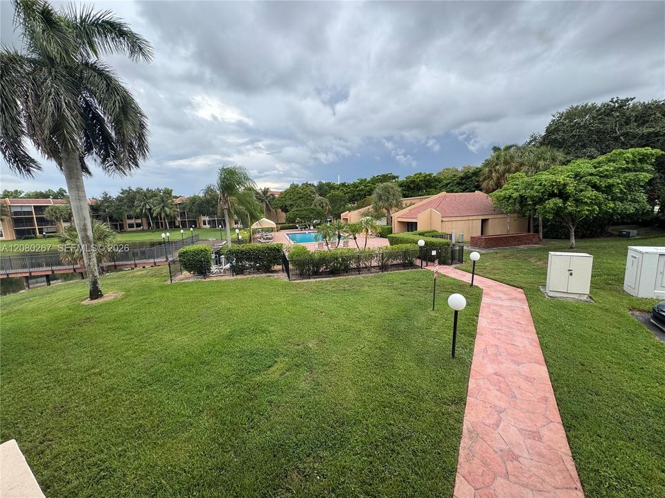 En Venta: $200,000 (2 camas, 2 baños, 1090 Pies cuadrados)