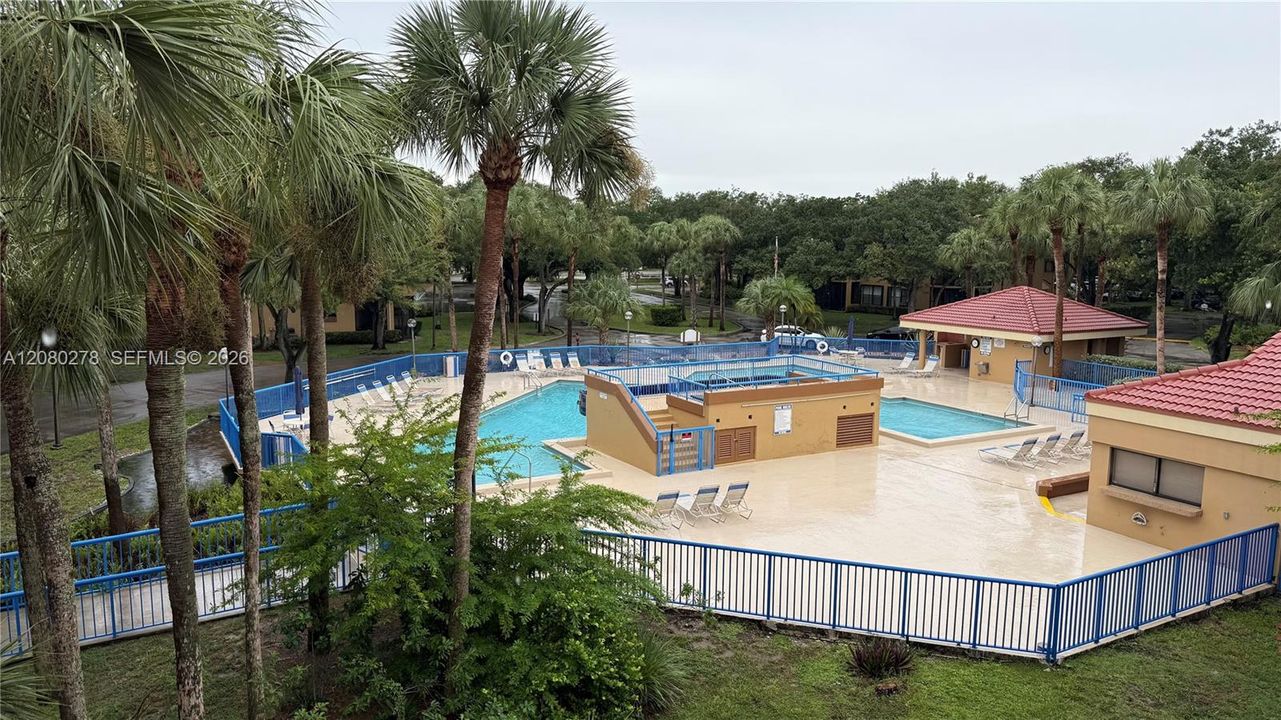 For Sale: $359,990 (3 beds, 2 baths, 1240 Square Feet)