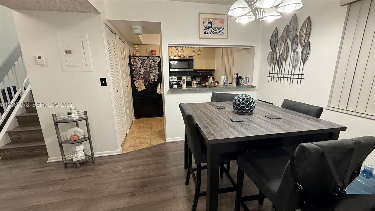 For Sale: $359,990 (3 beds, 2 baths, 1240 Square Feet)