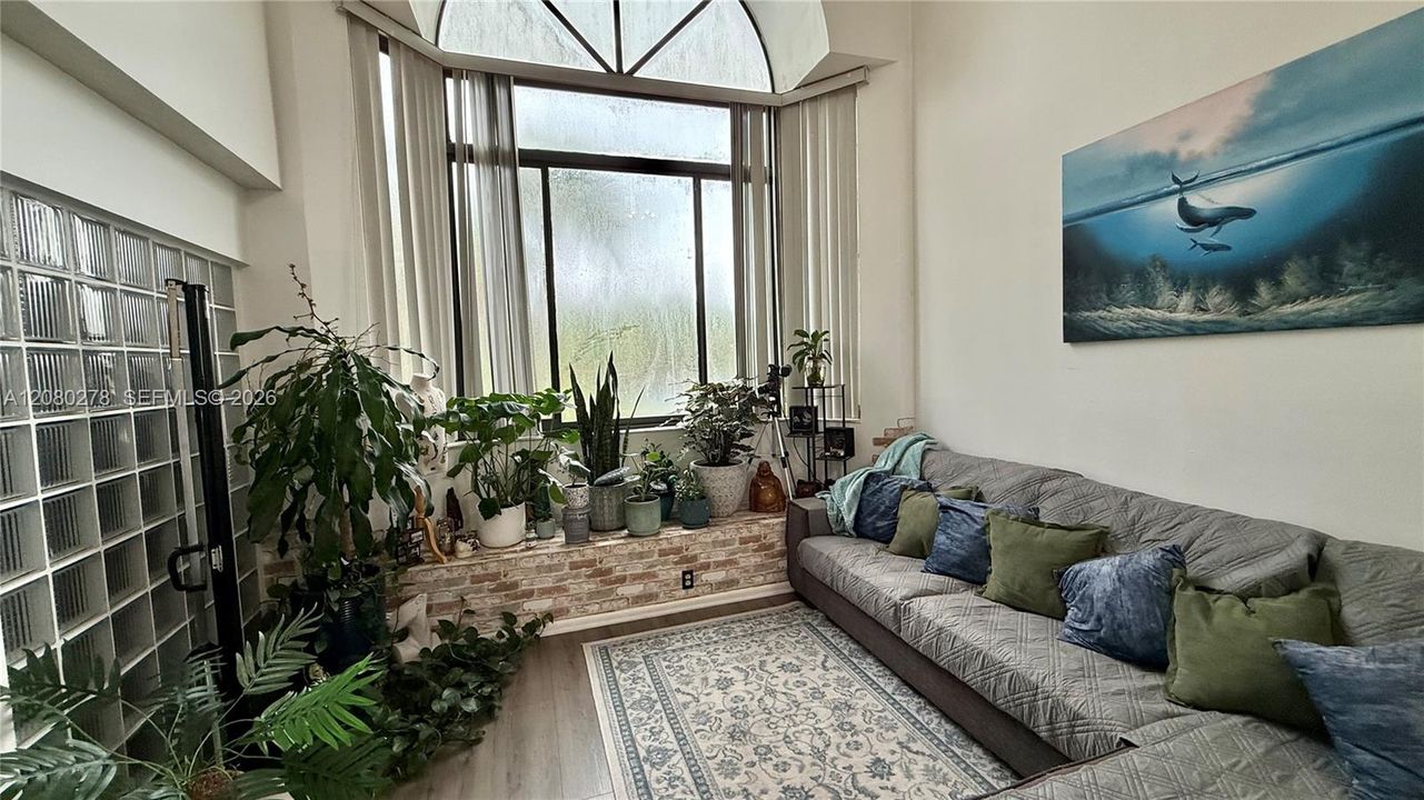 For Sale: $359,990 (3 beds, 2 baths, 1240 Square Feet)