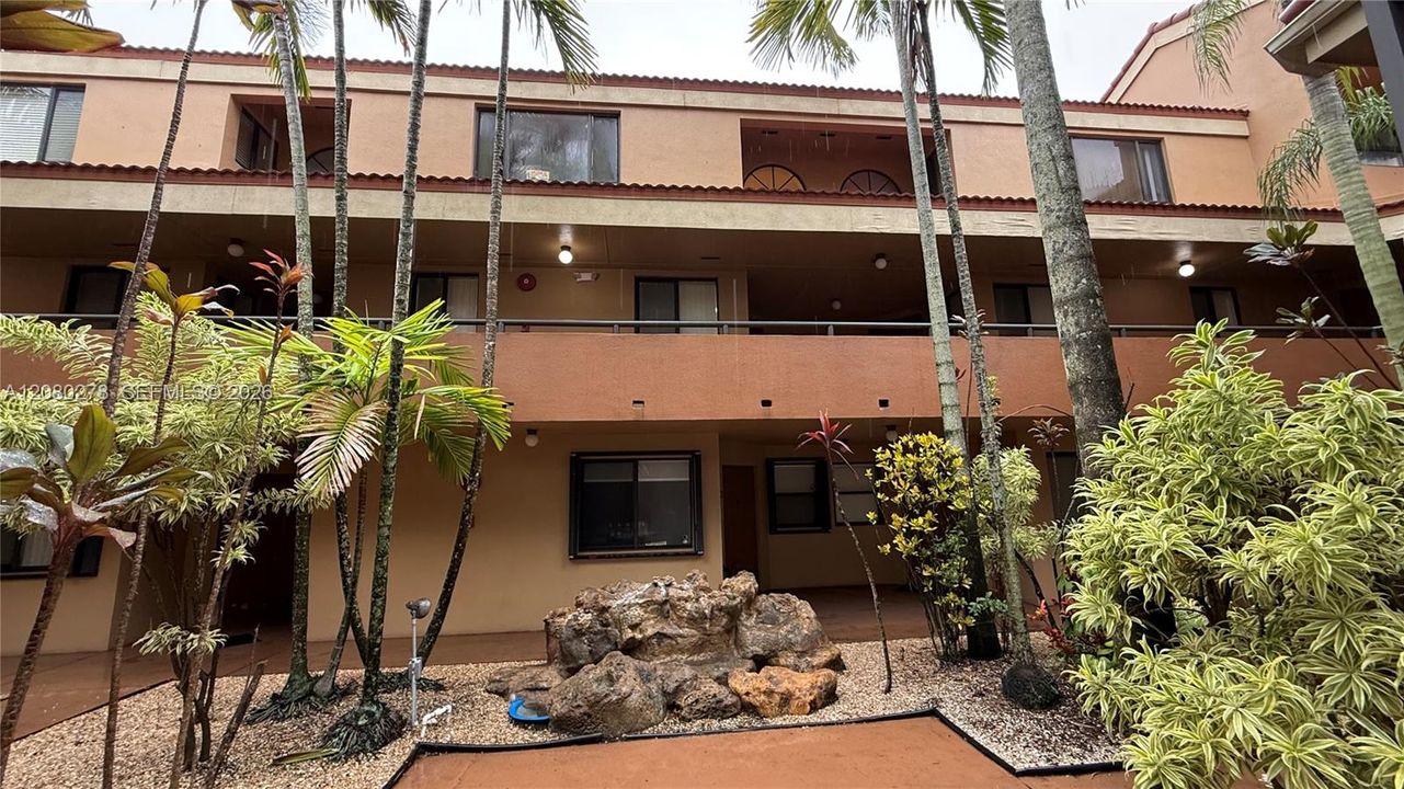For Sale: $359,990 (3 beds, 2 baths, 1240 Square Feet)