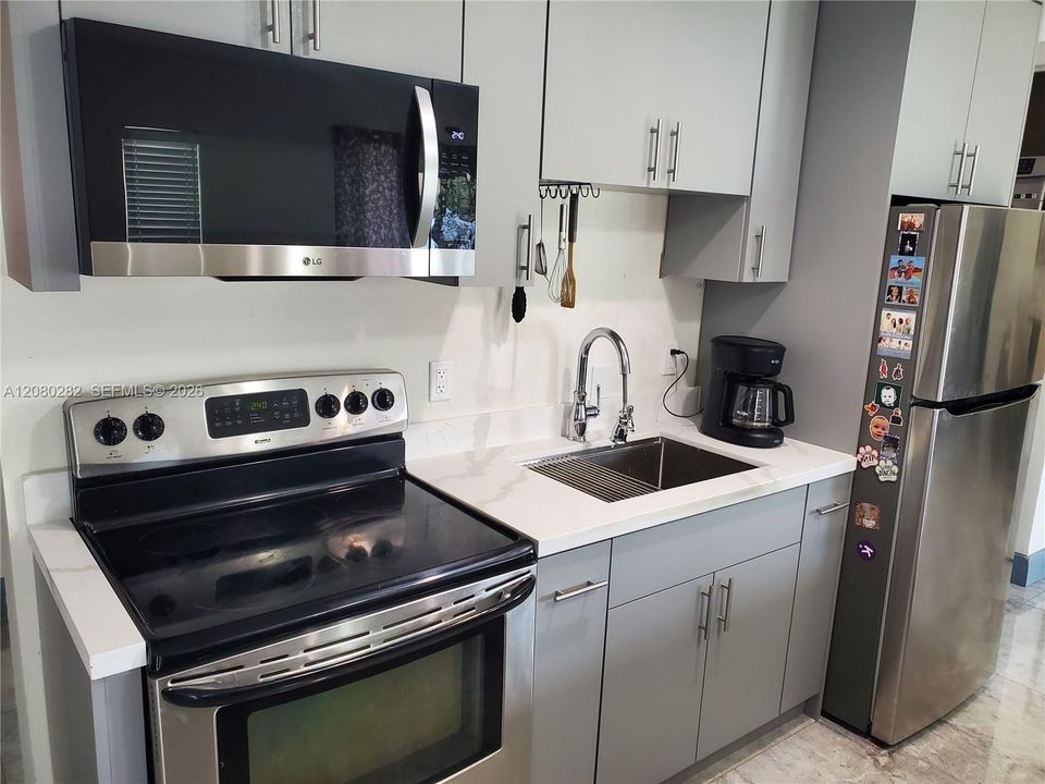 For Sale: $680,000 (4 beds, 2 baths, 1866 Square Feet)