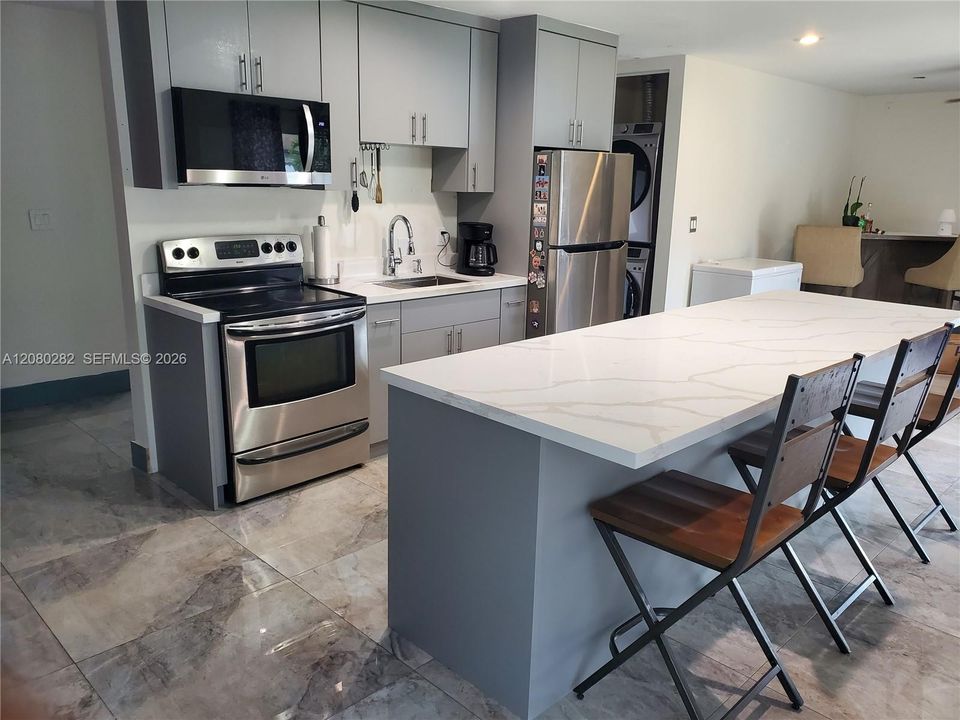 For Sale: $680,000 (4 beds, 2 baths, 1866 Square Feet)