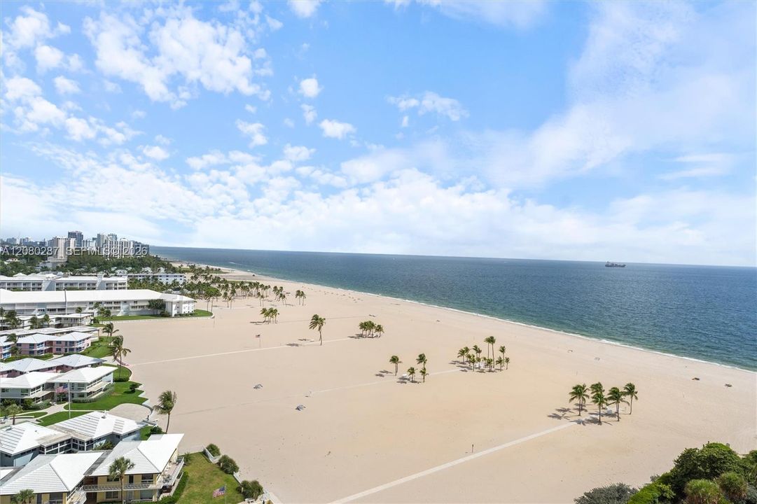 На продажу: $1,395,000 (2 спален, 2 ванн, 1813 Квадратных фут)