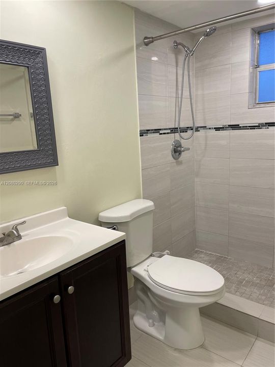 For Rent: $2,100 (1 beds, 2 baths, 1116 Square Feet)