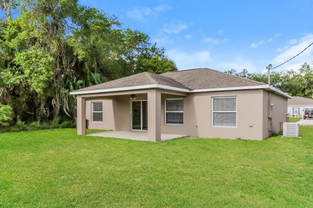 1000562.2257 SW Matheson Terrace - Rear