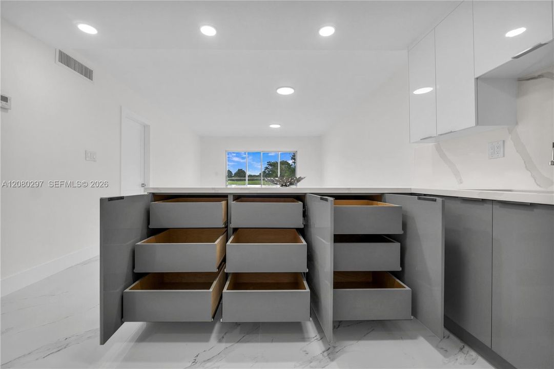 En Renta: $1,950 (1 camas, 1 baños, 904 Pies cuadrados)