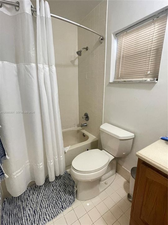 En Renta: $2,750 (3 camas, 2 baños, 1848 Pies cuadrados)