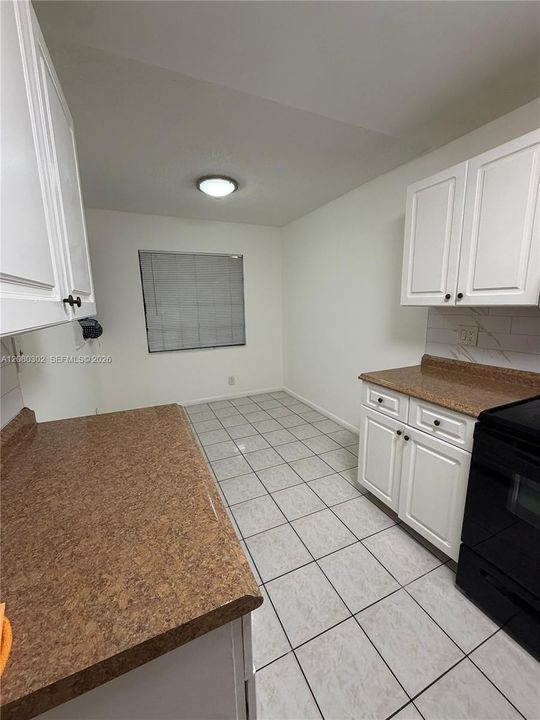 В аренду: $2,250 (3 спален, 2 ванн, 1375 Квадратных фут)