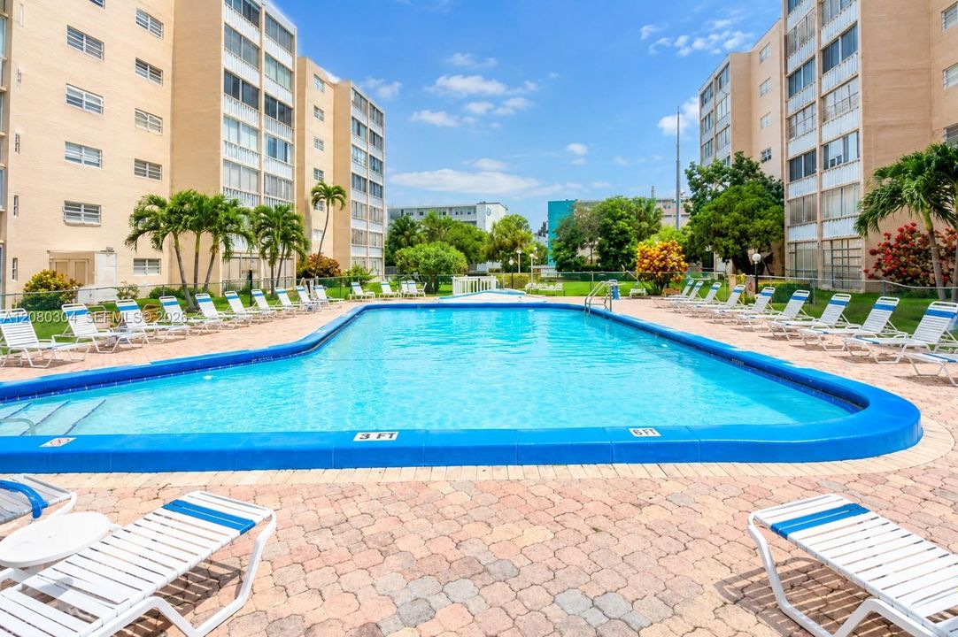В аренду: $2,450 (2 спален, 2 ванн, 1092 Квадратных фут)