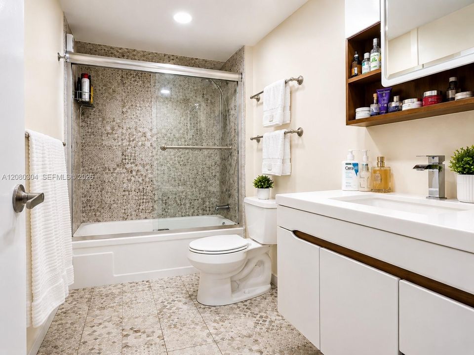 В аренду: $2,450 (2 спален, 2 ванн, 1092 Квадратных фут)