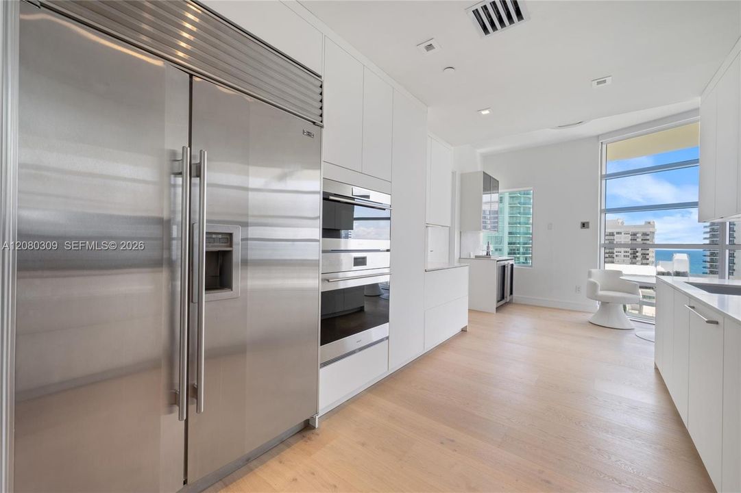 For Sale: $7,495,000 (4 beds, 4 baths, 3442 Square Feet)