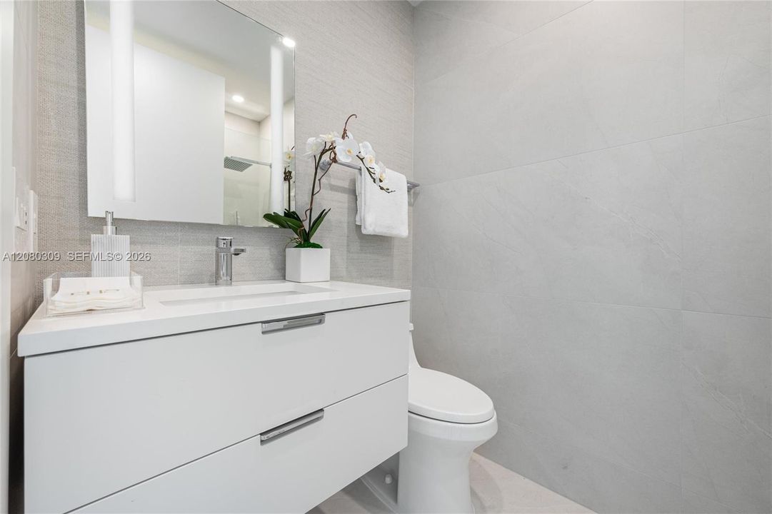 For Sale: $7,495,000 (4 beds, 4 baths, 3442 Square Feet)