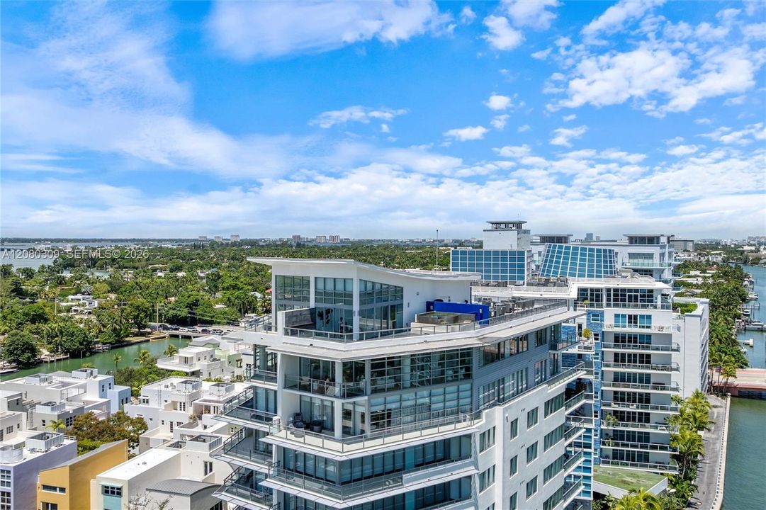 For Sale: $7,495,000 (4 beds, 4 baths, 3442 Square Feet)