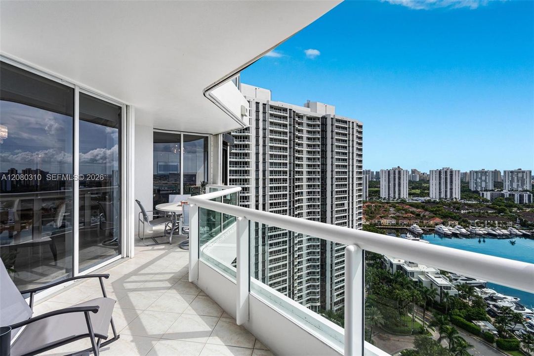For Sale: $795,000 (3 beds, 2 baths, 1870 Square Feet)