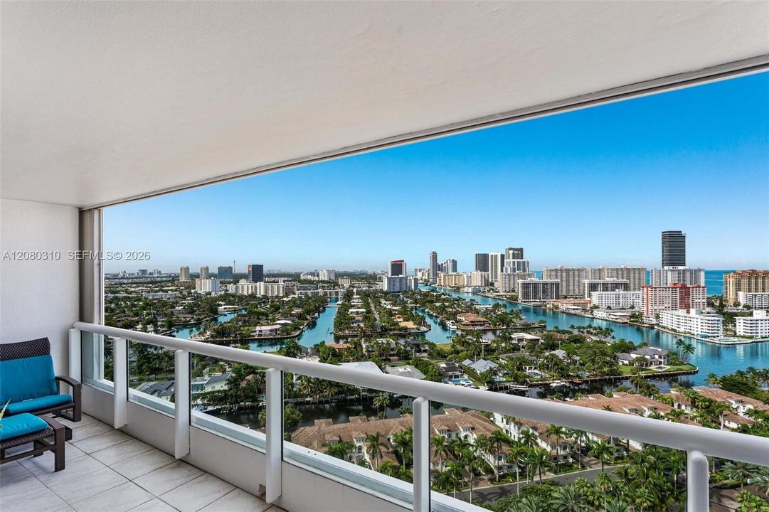 For Sale: $795,000 (3 beds, 2 baths, 1870 Square Feet)
