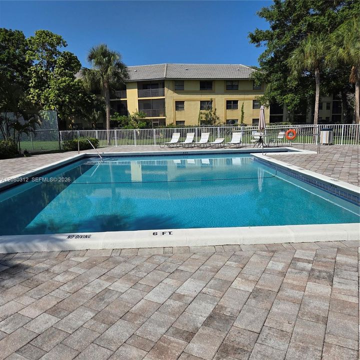 For Rent: $1,875 (2 beds, 2 baths, 1200 Square Feet)