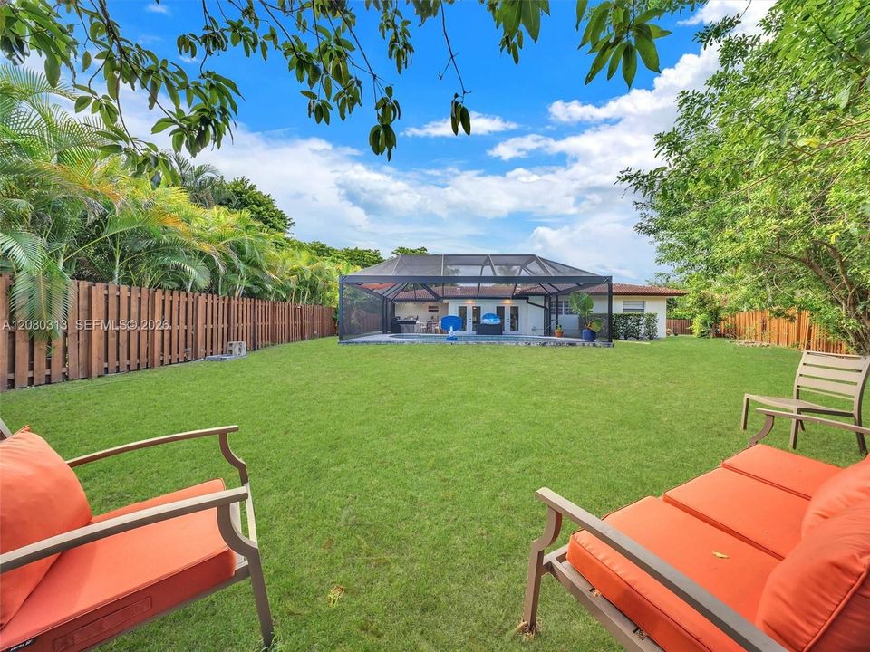 For Sale: $645,000 (3 beds, 2 baths, 1646 Square Feet)