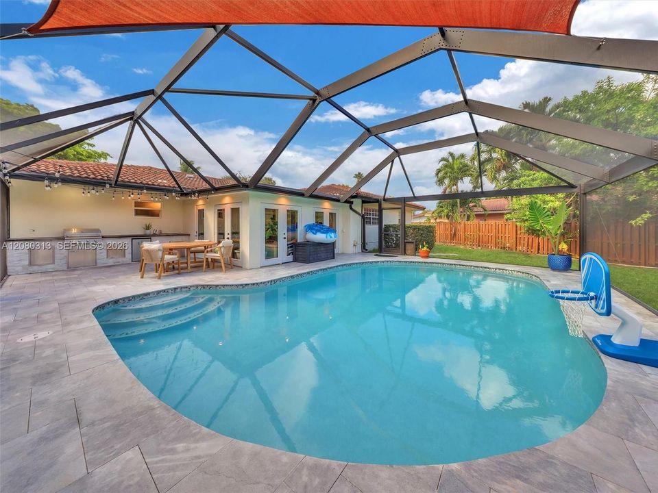 For Sale: $645,000 (3 beds, 2 baths, 1646 Square Feet)