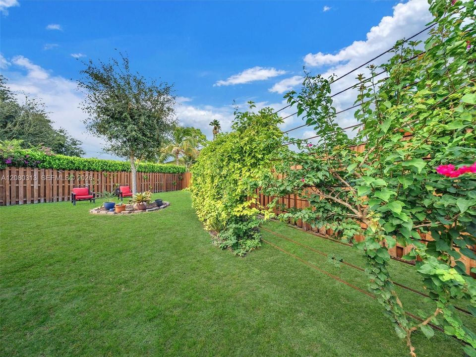 For Sale: $645,000 (3 beds, 2 baths, 1646 Square Feet)
