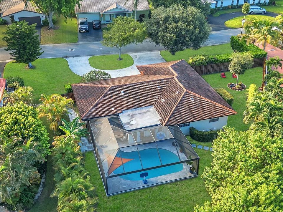For Sale: $645,000 (3 beds, 2 baths, 1646 Square Feet)