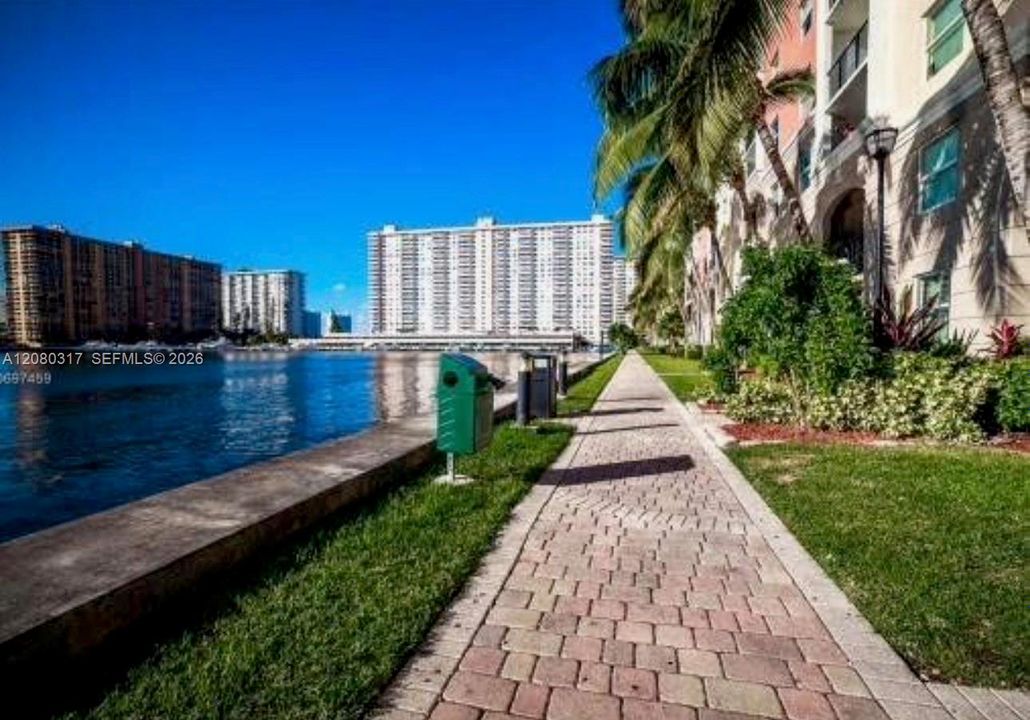 В аренду: $3,050 (2 спален, 2 ванн, 1024 Квадратных фут)