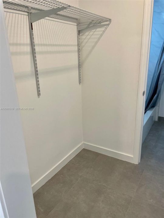 For Rent: $2,600 (3 beds, 2 baths, 3600 Square Feet)