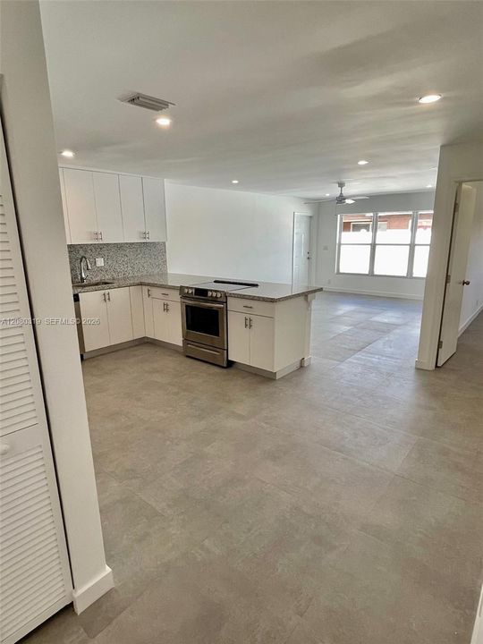 For Rent: $2,600 (3 beds, 2 baths, 3600 Square Feet)