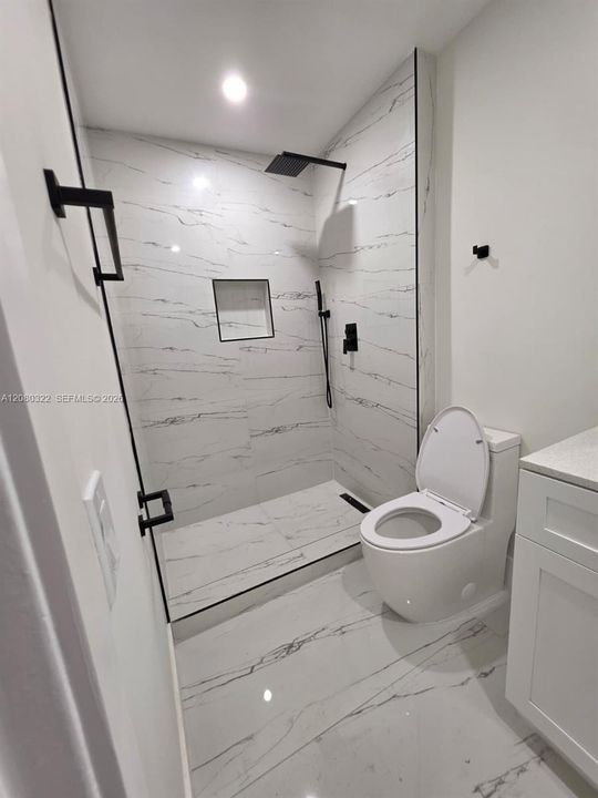 В аренду: $2,350 (2 спален, 2 ванн, 868 Квадратных фут)