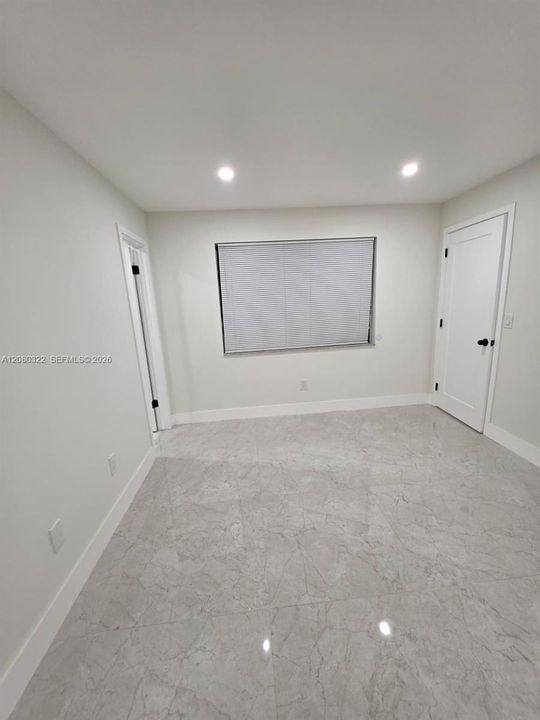 В аренду: $2,350 (2 спален, 2 ванн, 868 Квадратных фут)