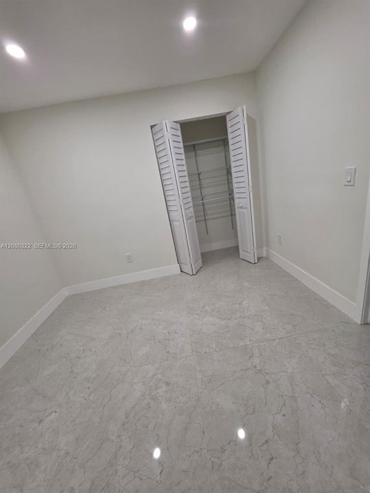 В аренду: $2,350 (2 спален, 2 ванн, 868 Квадратных фут)