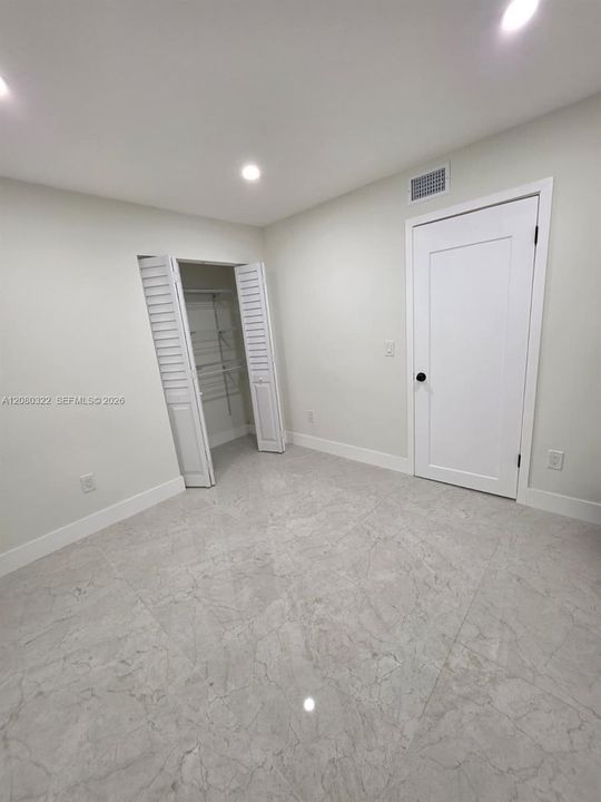 В аренду: $2,350 (2 спален, 2 ванн, 868 Квадратных фут)