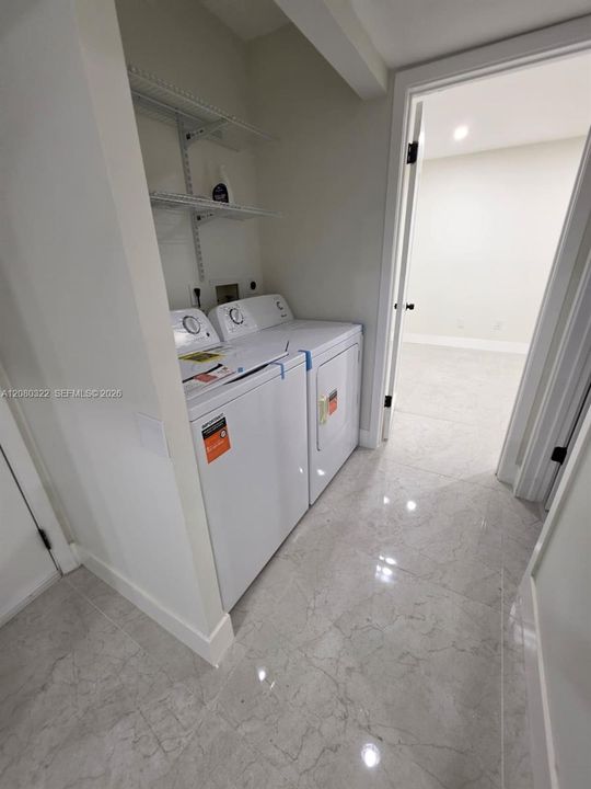 В аренду: $2,350 (2 спален, 2 ванн, 868 Квадратных фут)