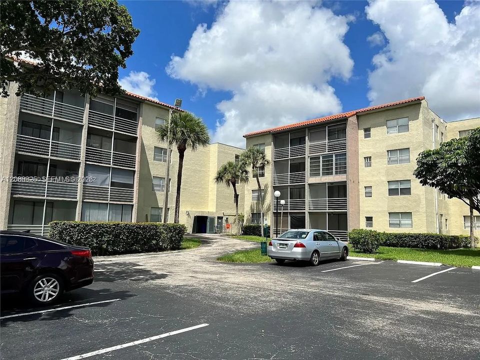 В аренду: $1,750 (1 спален, 1 ванн, 830 Квадратных фут)