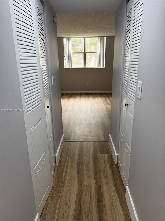 В аренду: $1,750 (1 спален, 1 ванн, 830 Квадратных фут)