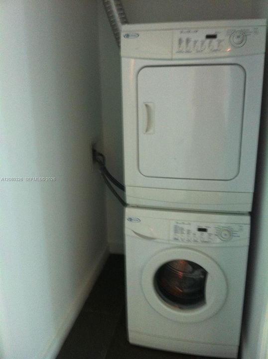 В аренду: $2,750 (0 спален, 1 ванн, 655 Квадратных фут)