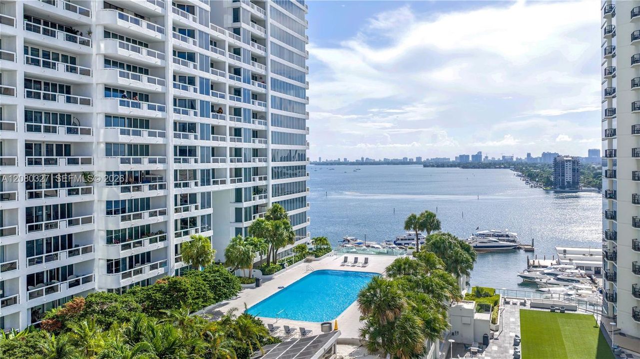 For Sale: $749,000 (2 beds, 2 baths, 1496 Square Feet)