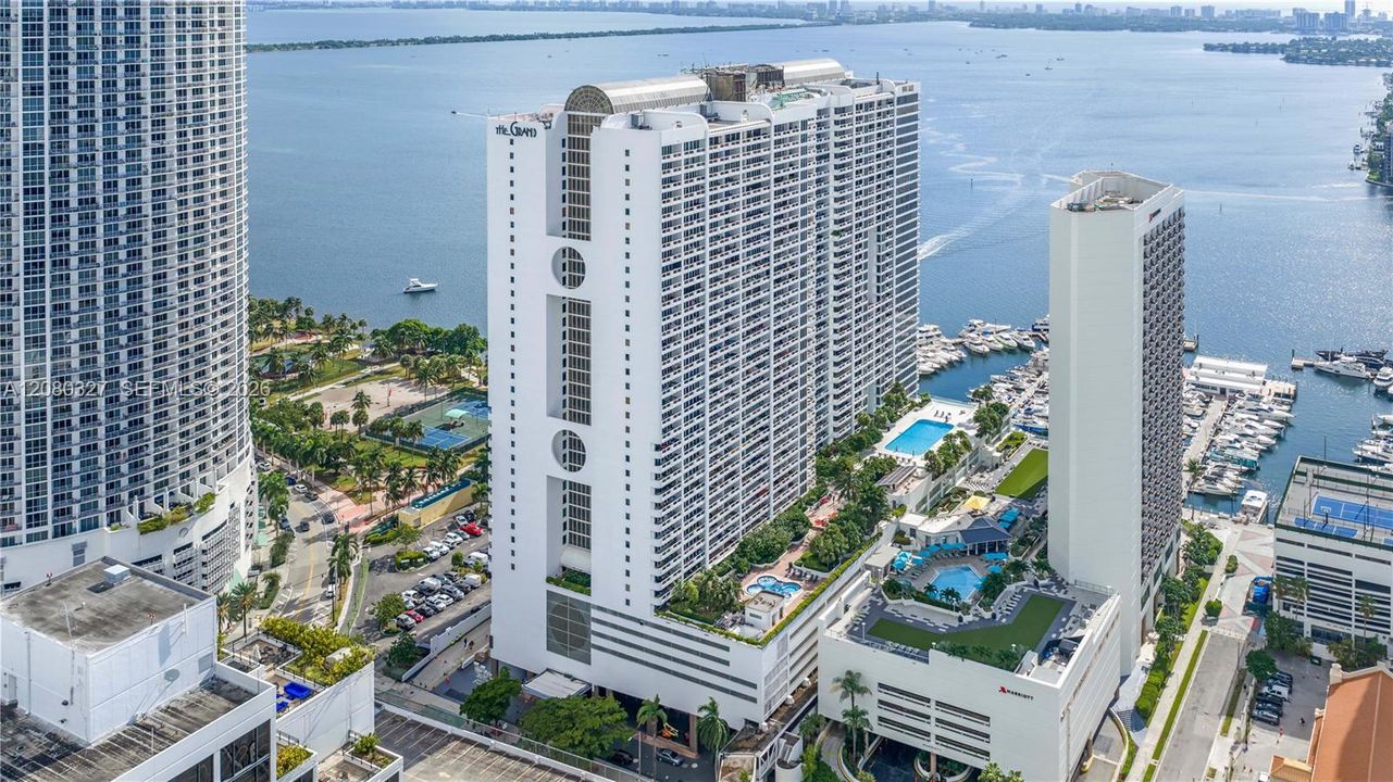 For Sale: $749,000 (2 beds, 2 baths, 1496 Square Feet)