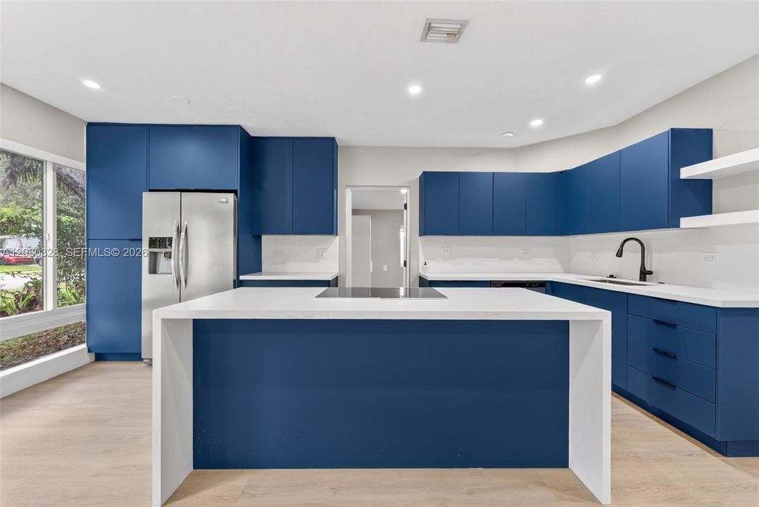 For Sale: $475,000 (3 beds, 2 baths, 1047 Square Feet)