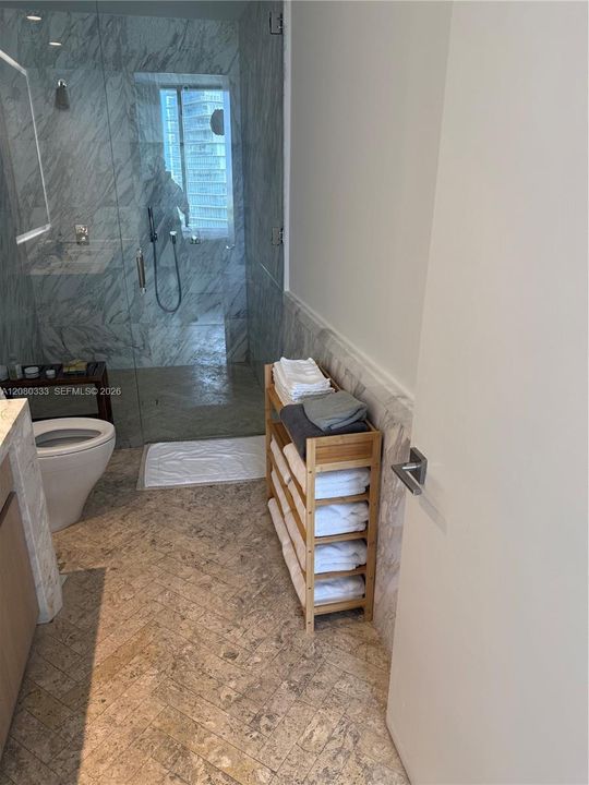 For Rent: $12,000 (2 beds, 2 baths, 1184 Square Feet)