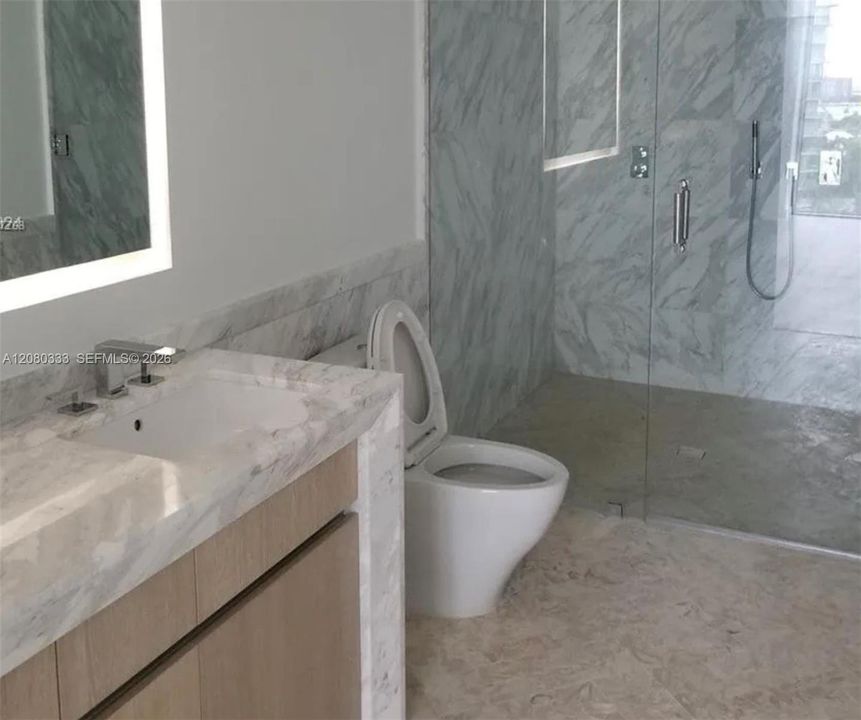 For Rent: $12,000 (2 beds, 2 baths, 1184 Square Feet)