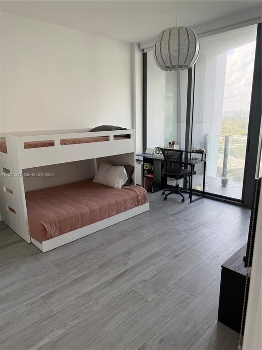 For Rent: $12,000 (2 beds, 2 baths, 1184 Square Feet)