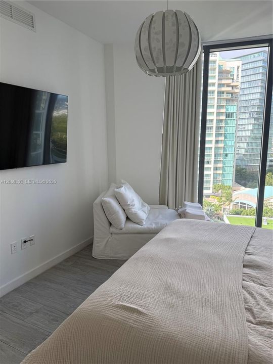 For Rent: $12,000 (2 beds, 2 baths, 1184 Square Feet)