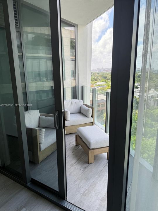For Rent: $12,000 (2 beds, 2 baths, 1184 Square Feet)