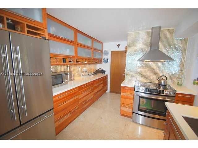For Rent: $5,555 (3 beds, 3 baths, 1433 Square Feet)