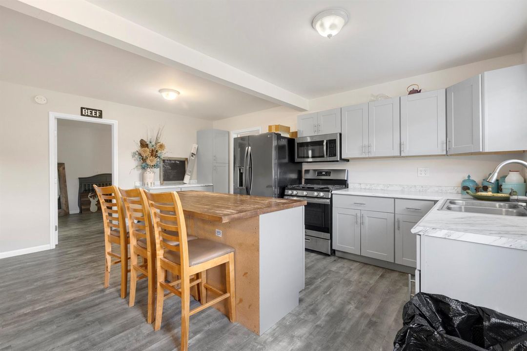Werk Property-102