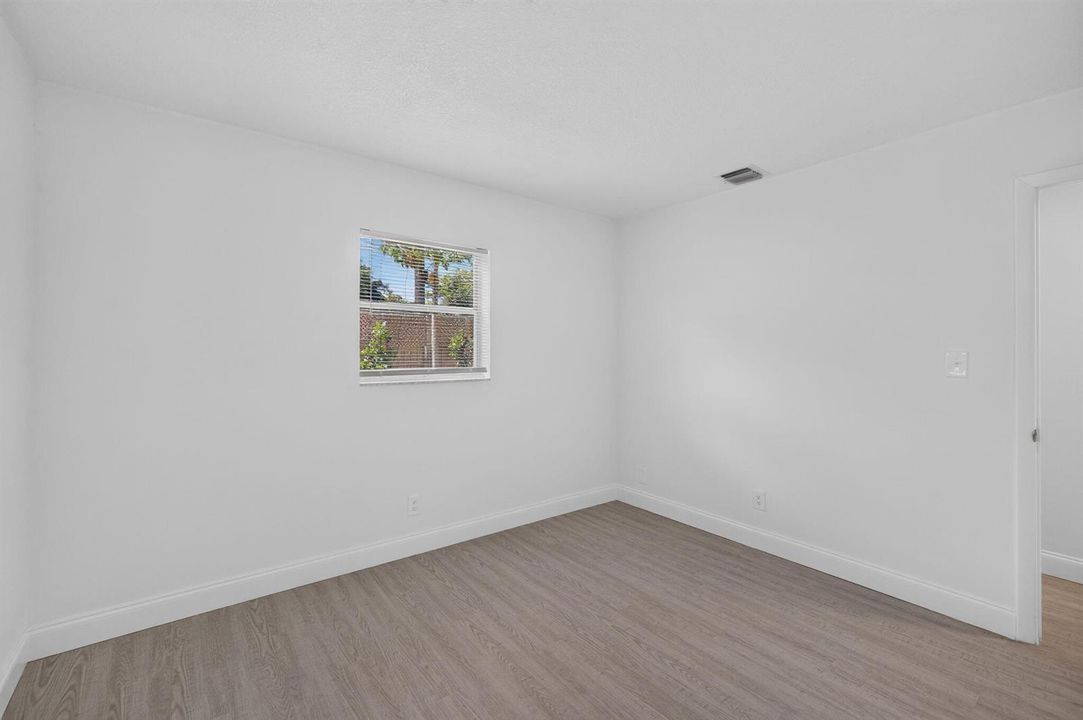 25-web-or-mls-699A1813
